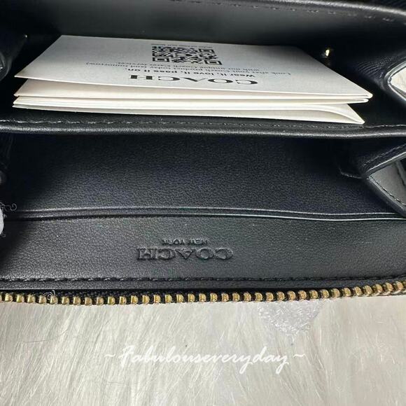 Coach Essential Small Zip Around Wallet With Charms In Leather/Brass/Black CCD82 - Picture 6 of 6